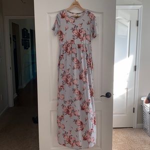 Pink Blush Maternity Size Large Floral Maxi